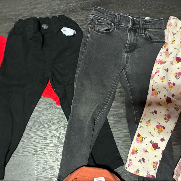 2t-3t Toddler Kids Girl Set of 13 pieces lot jeans, tops, pajamas, jacket - Picture 14 of 15